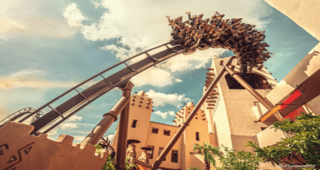 Gourmet-Menü in der Business Class – Hochwertige Mahlzeiten und erstklassiger Service über den Wolken.